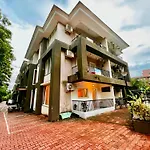 4Bhk Sparkling Apartment Near Beach Pool & Bar 2Bhkx2