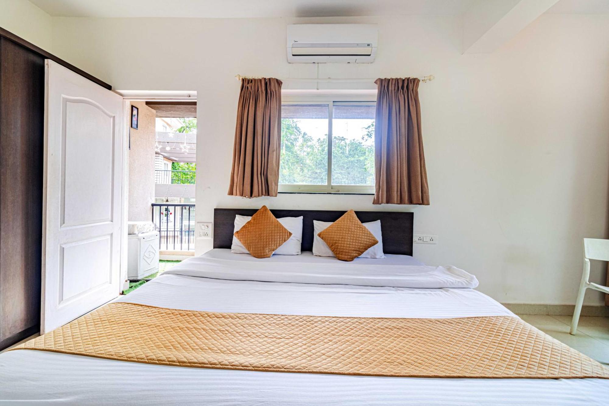 4bhk Sparkling Near Pool & Bar 2bhkx2