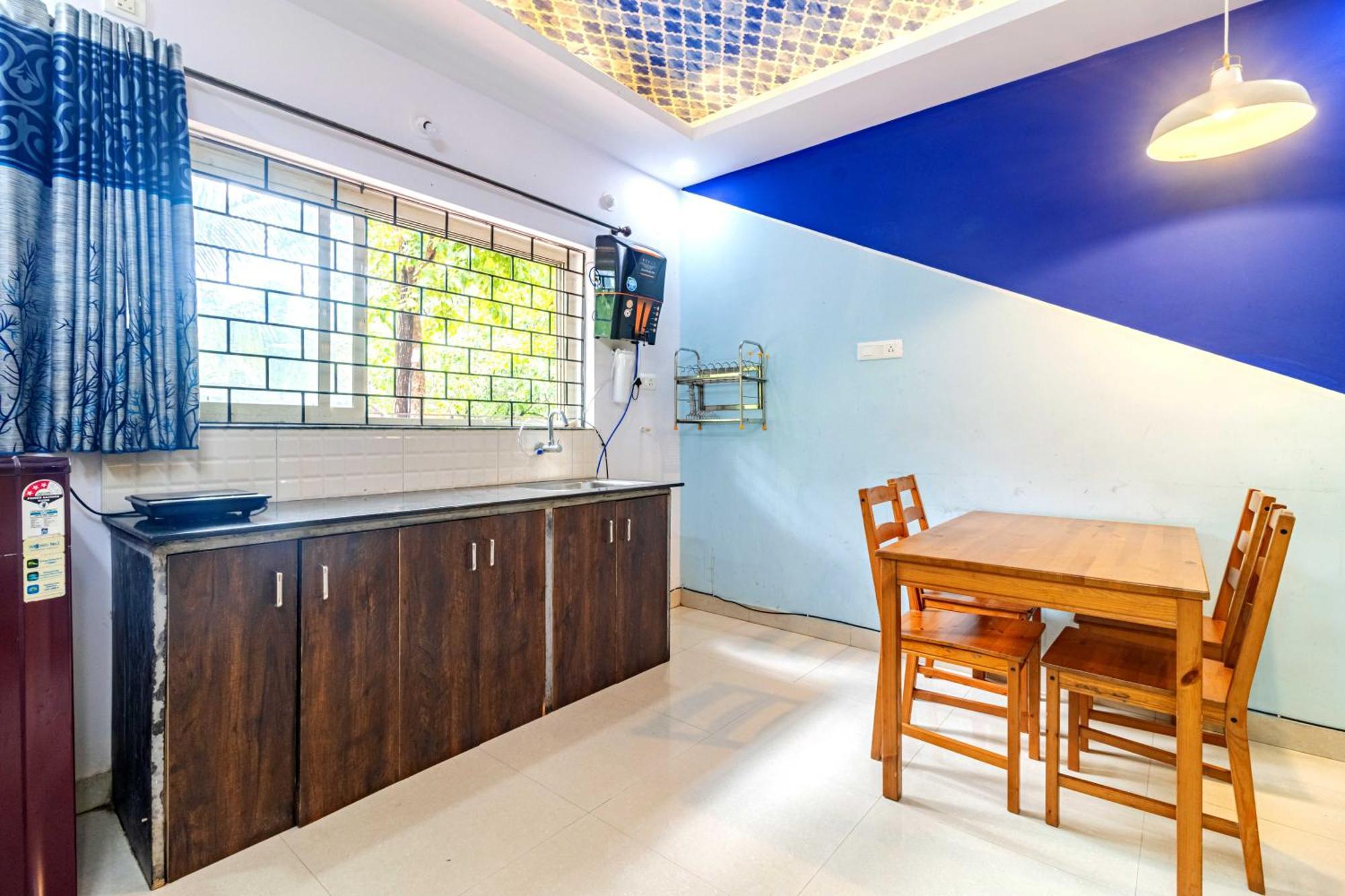 4bhk Sparkling Near Pool & Bar 2bhkx2 Vagator