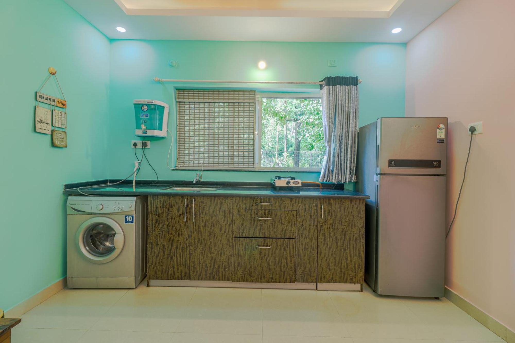 4bhk Sparkling Near Pool & Bar 2bhkx2 Apartment *